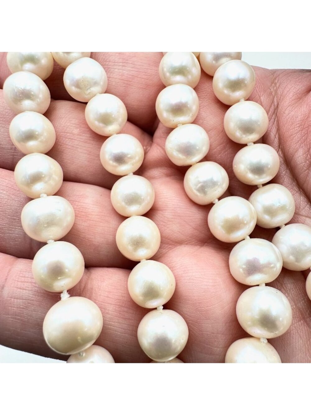 Vintage Womens Necklace 14K Gold IWI 10mm Lustrous Pearls 61 Grams Stunning